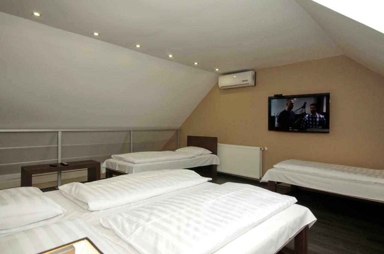 Royal Residence Apartments Gyula Ngoại thất bức ảnh