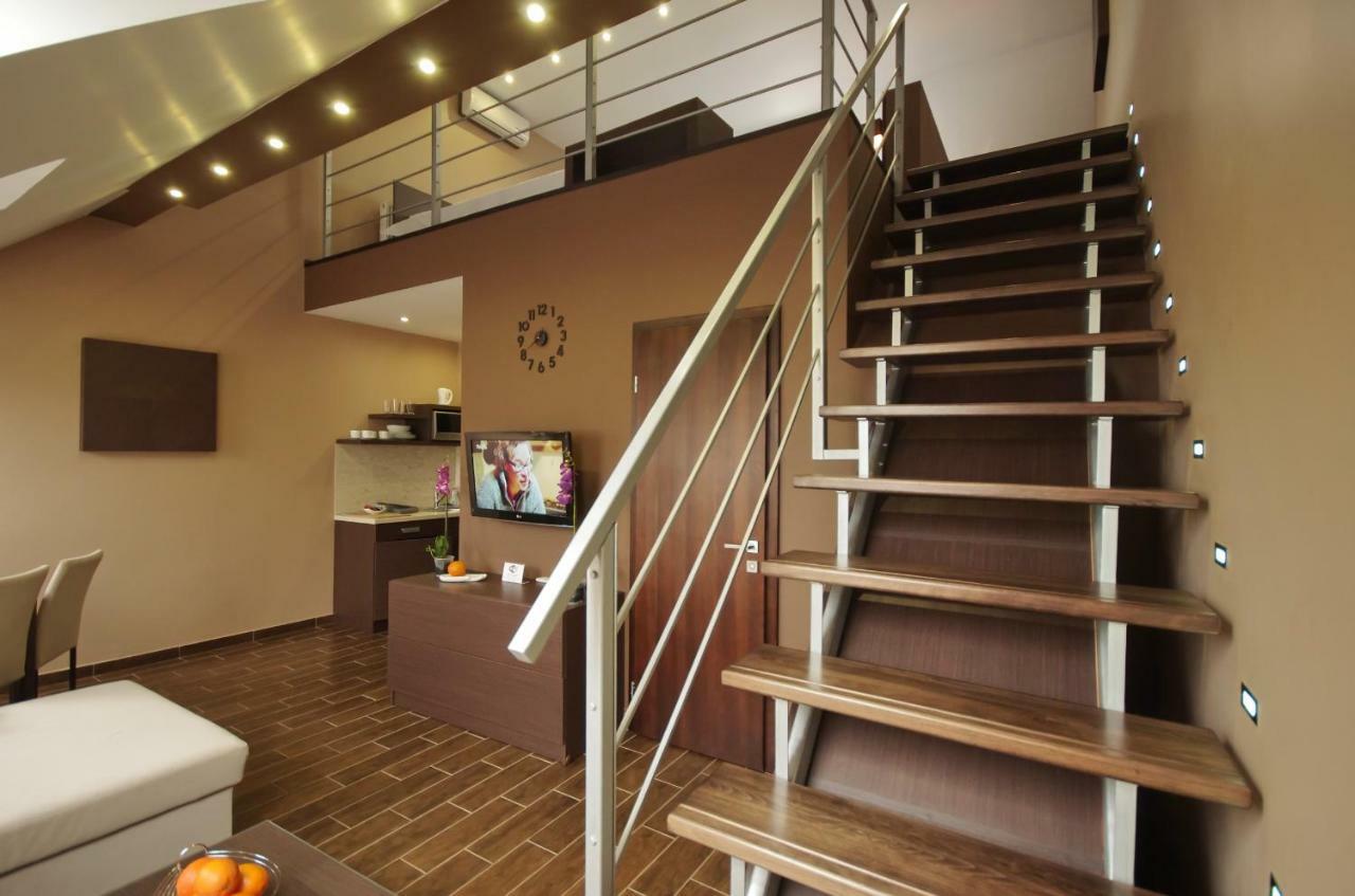 Royal Residence Apartments Gyula Ngoại thất bức ảnh