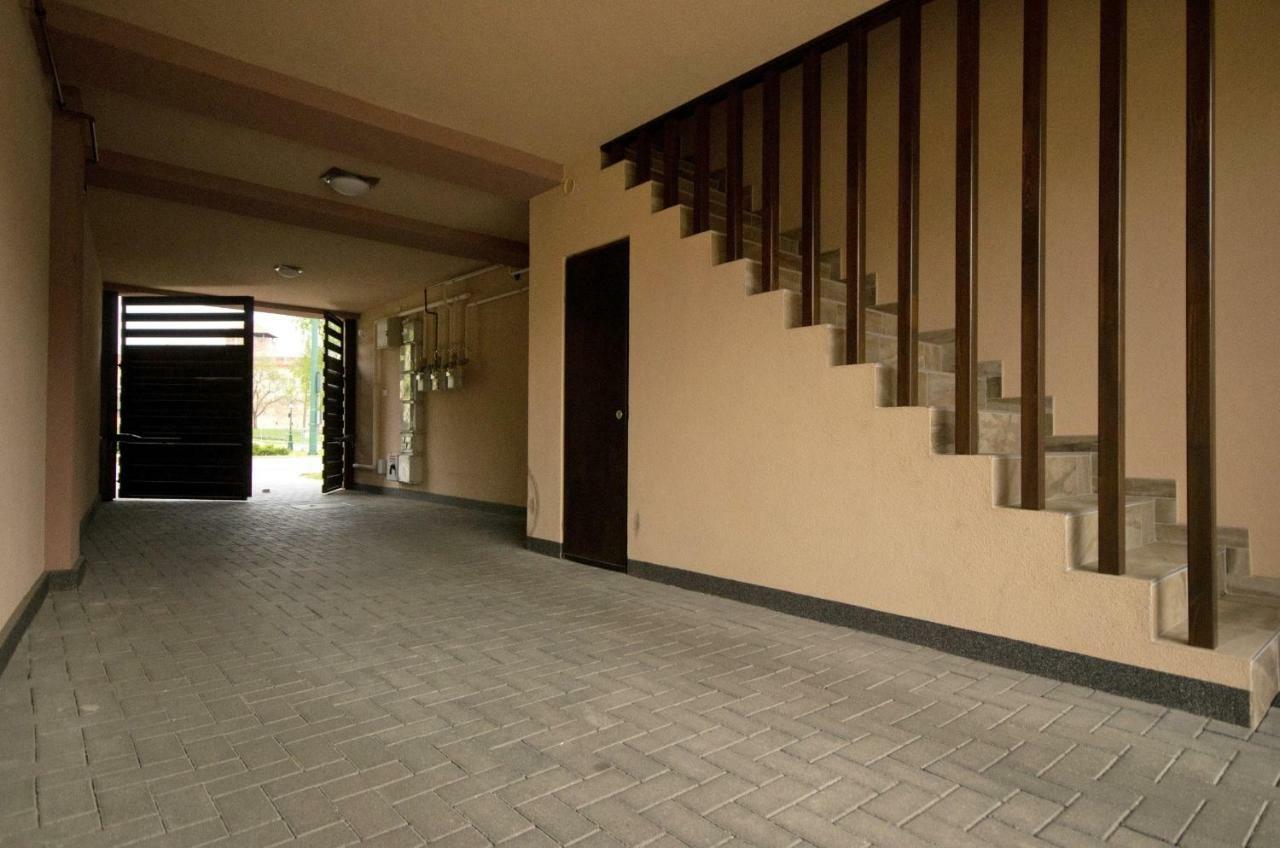 Royal Residence Apartments Gyula Ngoại thất bức ảnh